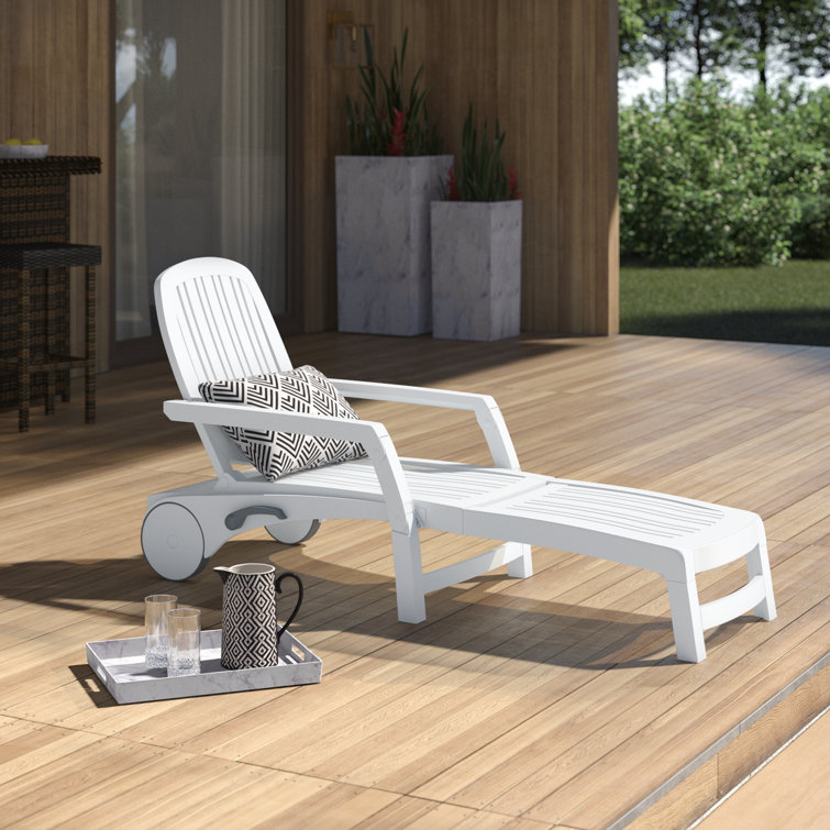 Outdoor single chaise lounge hot sale